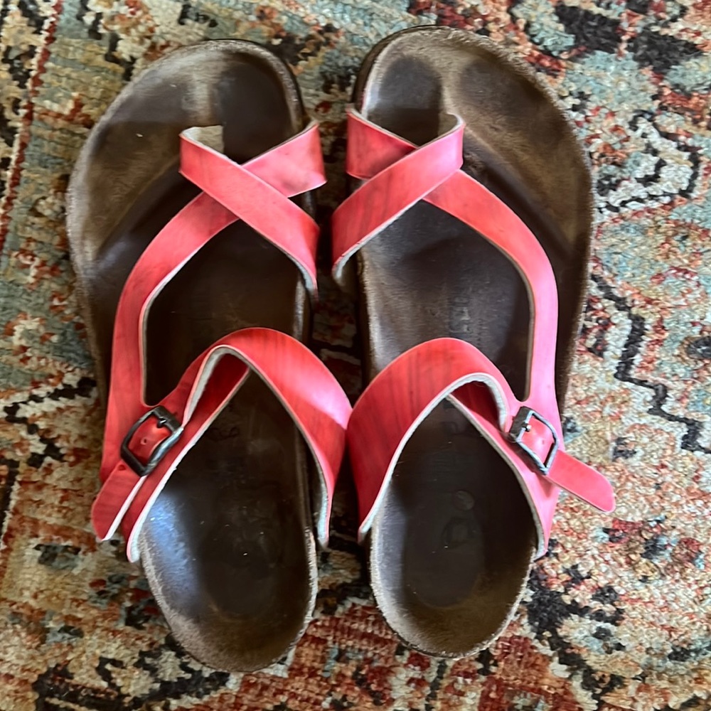 Birkenstock Size 38 Coral Sandals